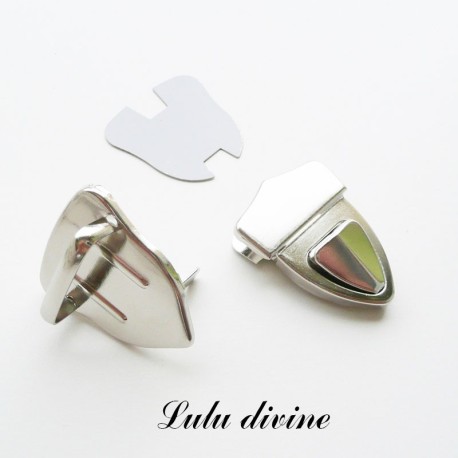 Fermoir cartable Attache cartable / Pochette / Porte-feuille Argenté