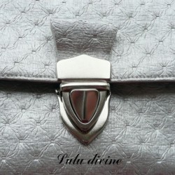 Fermoir cartable Attache cartable / Pochette / Porte-feuille Argenté