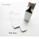 Boite carton : 5 x 5 x 10 cm