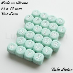 Perle en silicone 12 x 12 mm Vert d'eau Lettre 2