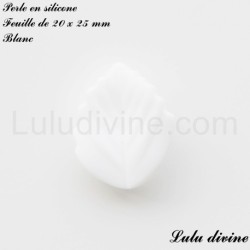 Perle en silicone petite Feuille