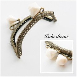 Fermoir claps Fleur demi cercle porte monnaie de 8.8 cm métal Bronze, Fleur perle Vert