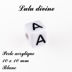 Perle acrylique 10 x 10 mm Blanc Lettre 2