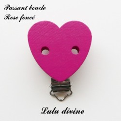 Pince / Clip en bois, attache tétine, passant, Coeur