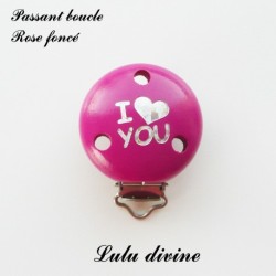 Pince / Clip en bois, attache tétine, passant I Love you
