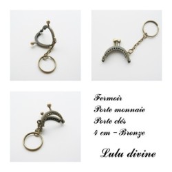 Fermoir claps demi cercle mini porte monnaie en porte-clé 4 cm métal 