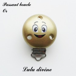 Pince / Clip en bois, attache tétine, passant, Smiley 