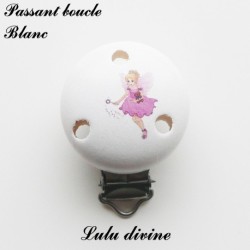 Pince / Clip en bois, attache tétine, passant, Fée