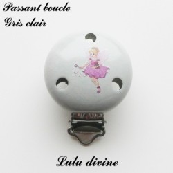 Pince / Clip en bois, attache tétine, passant, Fée