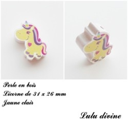 Perle en bois de 31 x 26 mm, Perle plate Licorne
