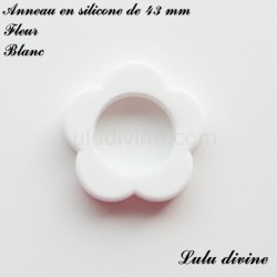 Anneau en silicone Fleur 43 mm, pour hochet bébé 