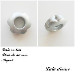 Perle bois Fleur 30 mm avec trous