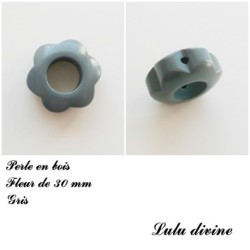 Perle bois Fleur 30 mm avec trous