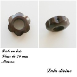 Perle bois Fleur 30 mm avec trous