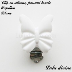 Pince / Clip en silicone, attache tétine, passant, Papillon