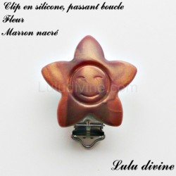 Pince / Clip en silicone, attache tétine, passant, Fleur