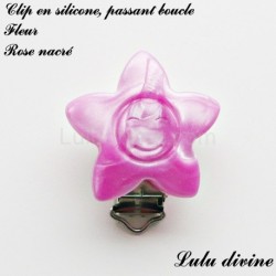 Pince / Clip en silicone, attache tétine, passant, Fleur
