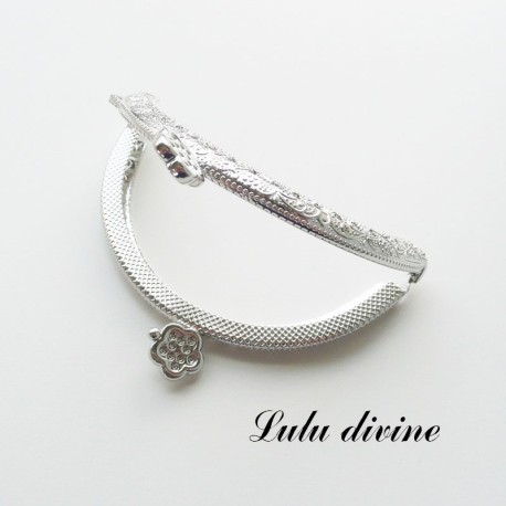 Fermoir claps demi cercle mini porte monnaie 8.5 cm métal argenté