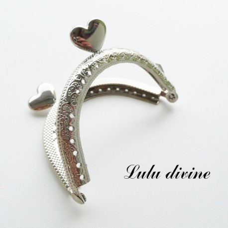 Fermoir claps Coeur demi cercle porte monnaie de 7.5 cm métal Argenté